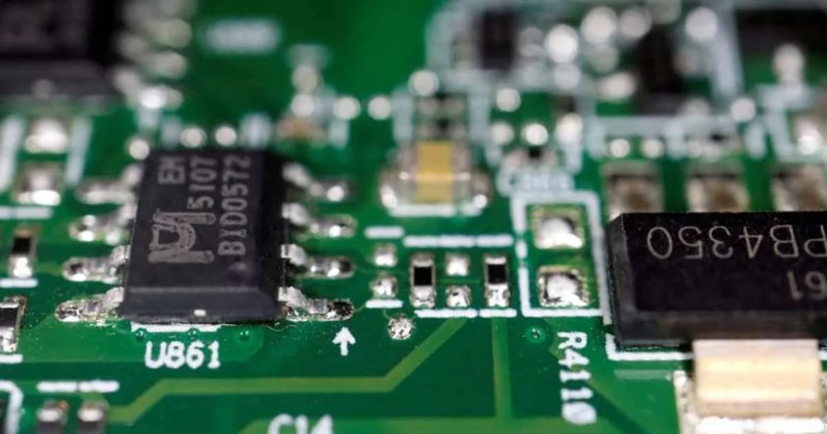 Fundo de semicondutores e IA: guia do impacto em empregos e moradia
