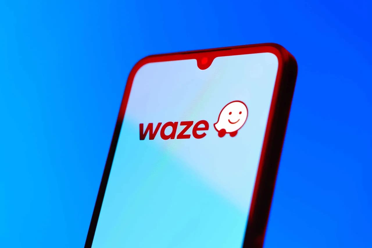 Waze Map Mate com Gemini: guia completo por voz para relatar trânsito