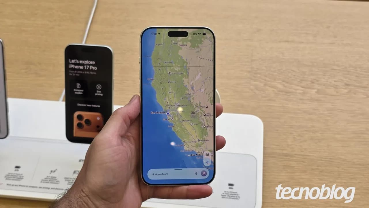 iPhone 20 anos: tela 6,96" muda o uso no dia a dia, guia completo
