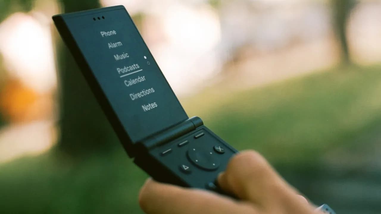 Light Flip: guia do minimalismo com dobrável sem tela externa