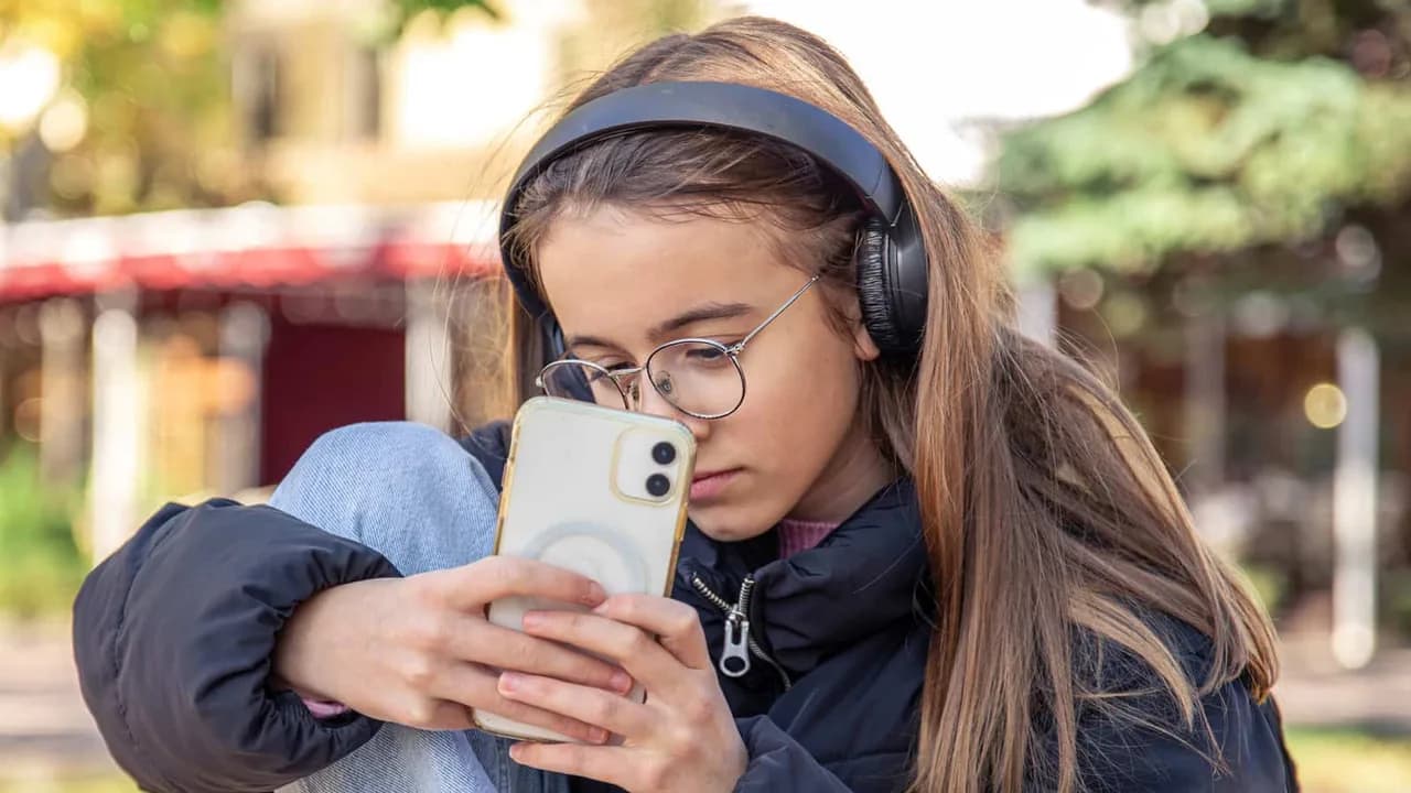 ChatGPT for Teens: Guia Completo Para Proteger Adolescentes